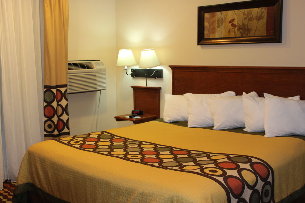 Super 8 By Wyndham Grand Forks Hotel Luaran gambar